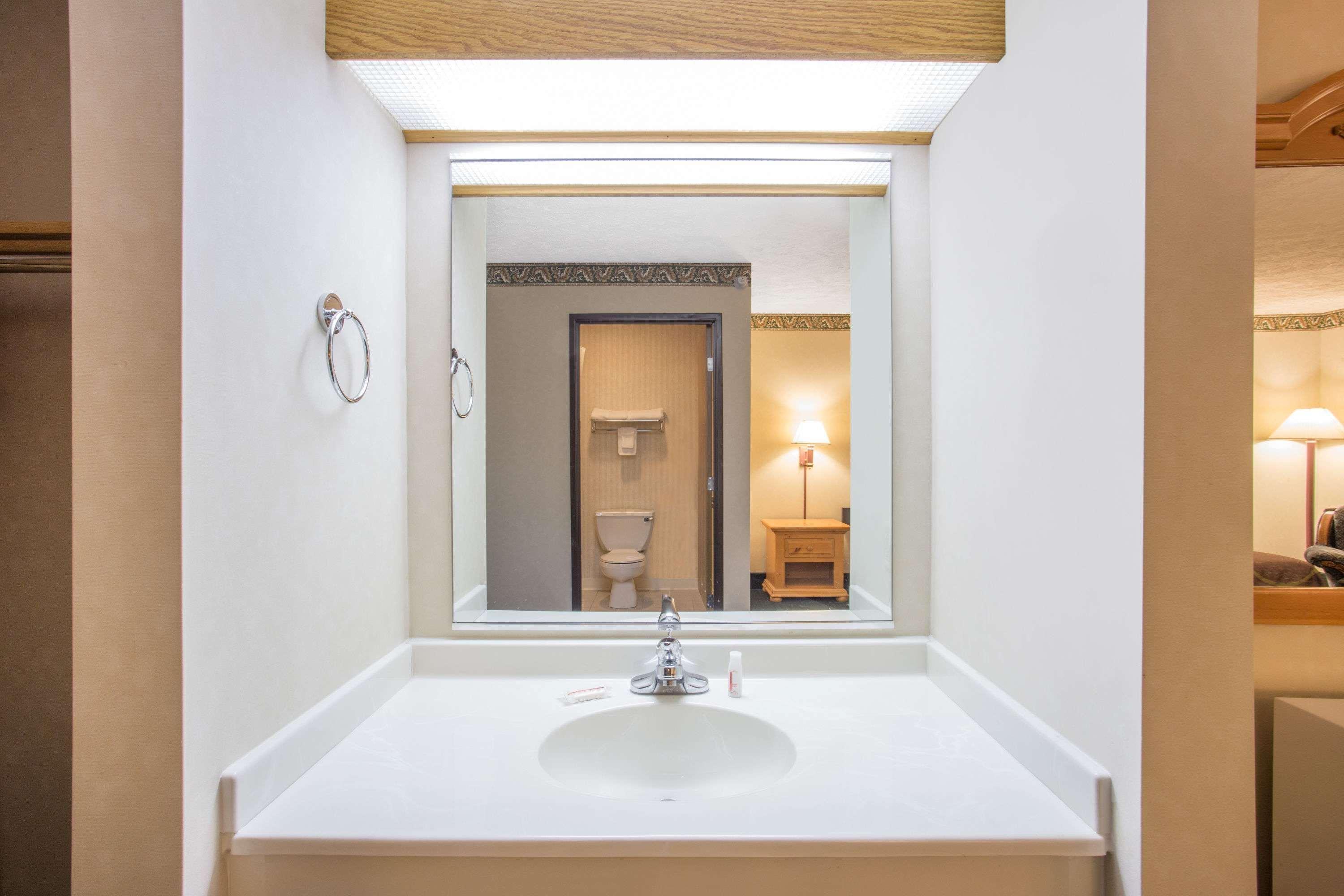 Burgundy Inn & Suites By Oyo El Paso Ngoại thất bức ảnh