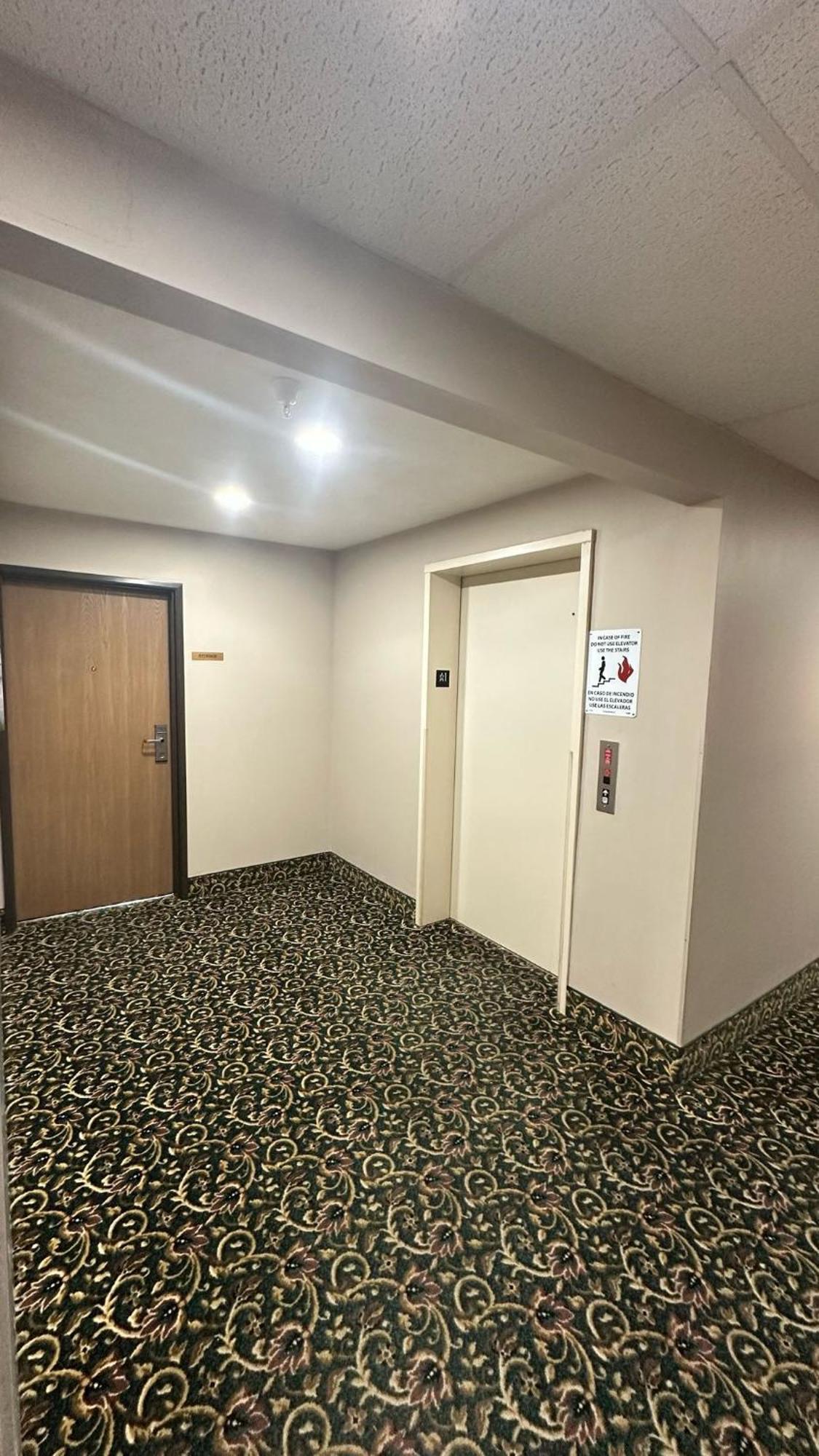Burgundy Inn & Suites By Oyo El Paso Ngoại thất bức ảnh